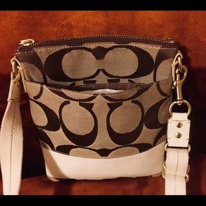 Authentic coach cross body hand bag
